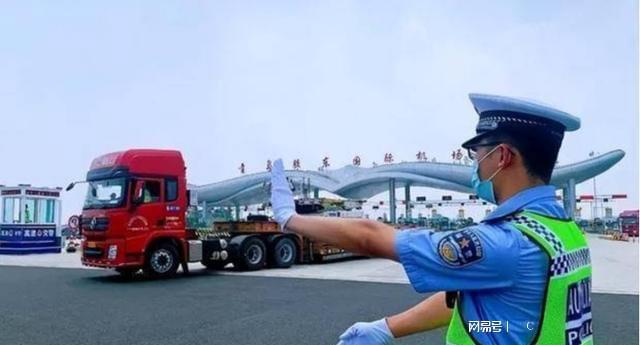 怎样去越南买豪车_致11死湘潭幼儿园校车翻车事故事故车超载近一倍_事故车去哪买