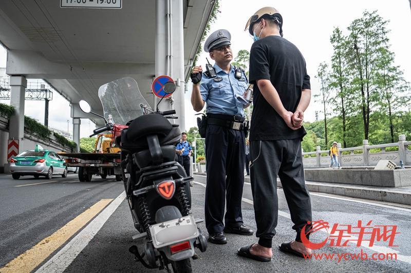 发生事故车被拖走多久能开回来_交通事故案发现场的车辆谁拖走_事故车辆拖走多长时间能开回来