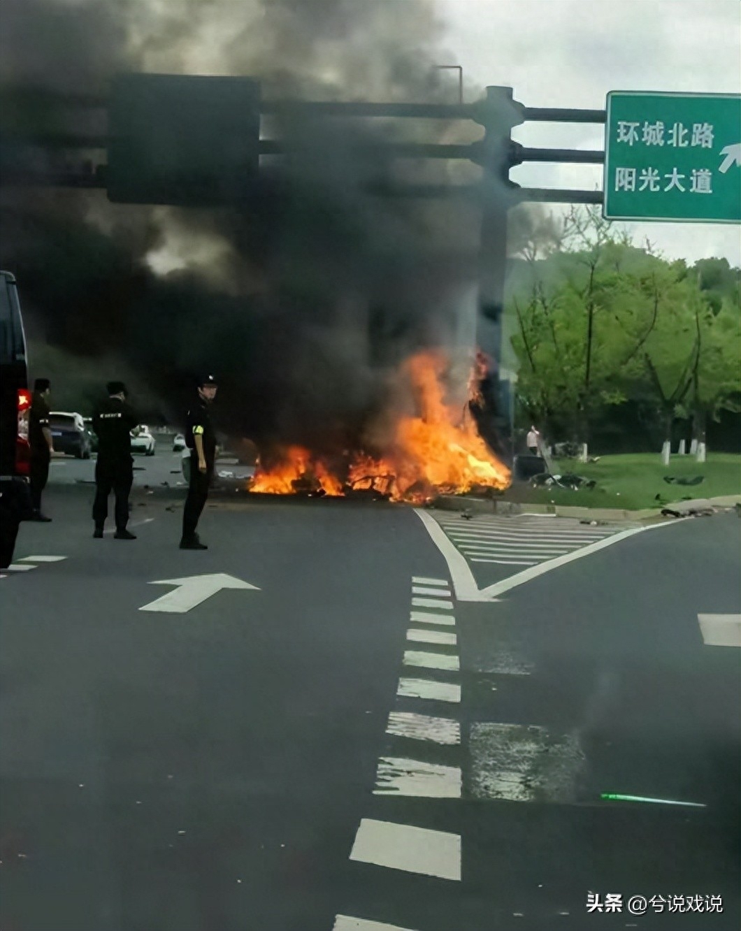 事故处理中车能开走吗_事故处理中可以开车吗_开别人车出现交通事故怎么处理