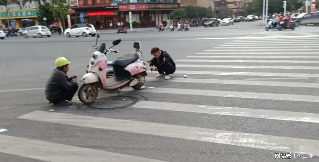 电瓶车交通事故处理_交通轻微事故快速处理流程_双车事故处理流程